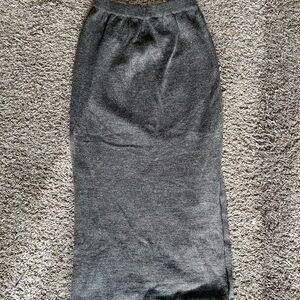 Elegant 100% Wool Maxi Skirt with side slits